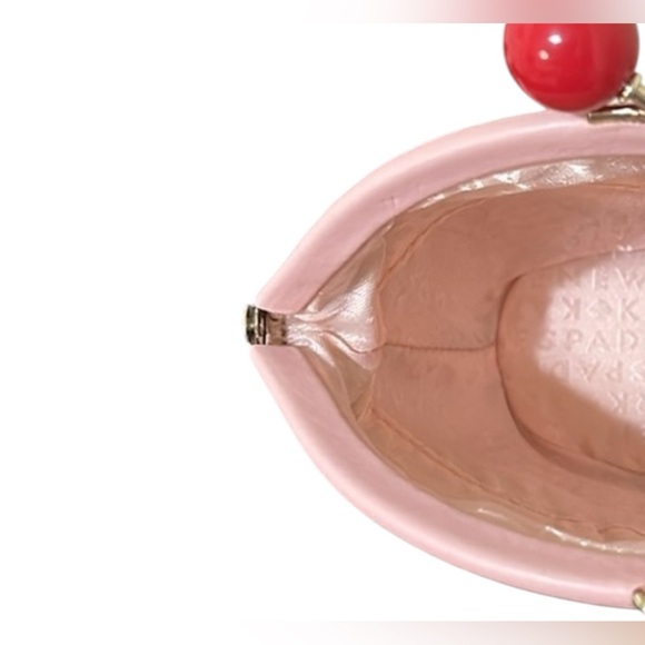 KATE SPADE TAKE THE CAKE CUPCAKE WRISTLET - Picture 4 of 6